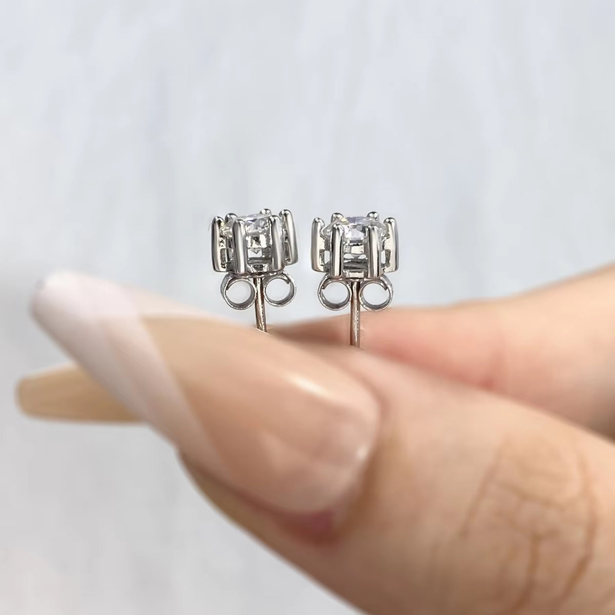 Claire Classic Earrings