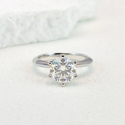 Claire | Classic Solitaire Elegance