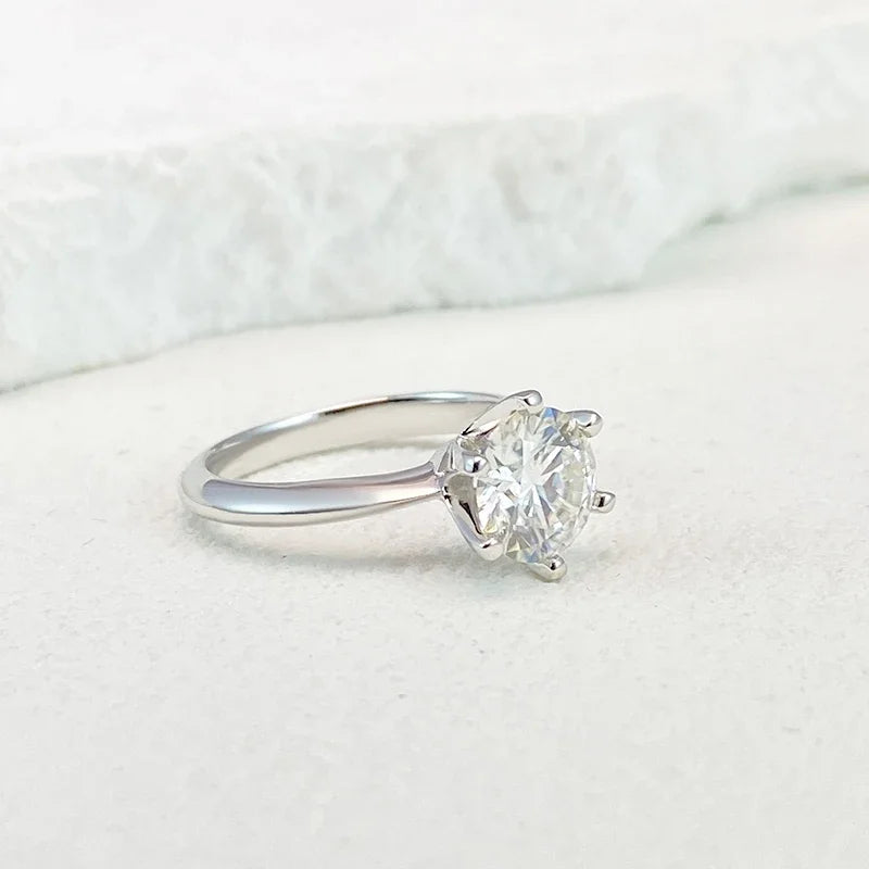 Claire | Classic Solitaire Elegance